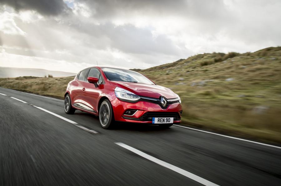  Renault Clio 2016 года  (UK) (фото 21 из 31)